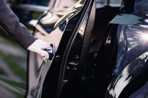 LAX: Los Angles Airport Private Transfer from/to Downtown