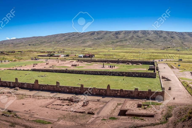 Visite guidée partagée des ruines de Tiwanaku