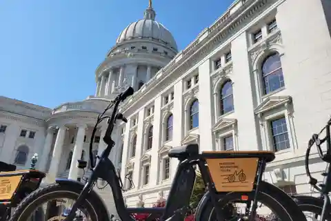 Madison Wisconsin: Guided Downtown eBike Tour