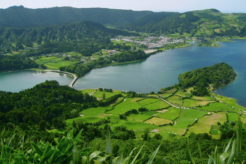 PONTA DELGADA: Shore Tour Sete Cidades Green Blue Lakes PONTA DELGADA: Shore-Ex Sete Cidades Green & Blue Lakes