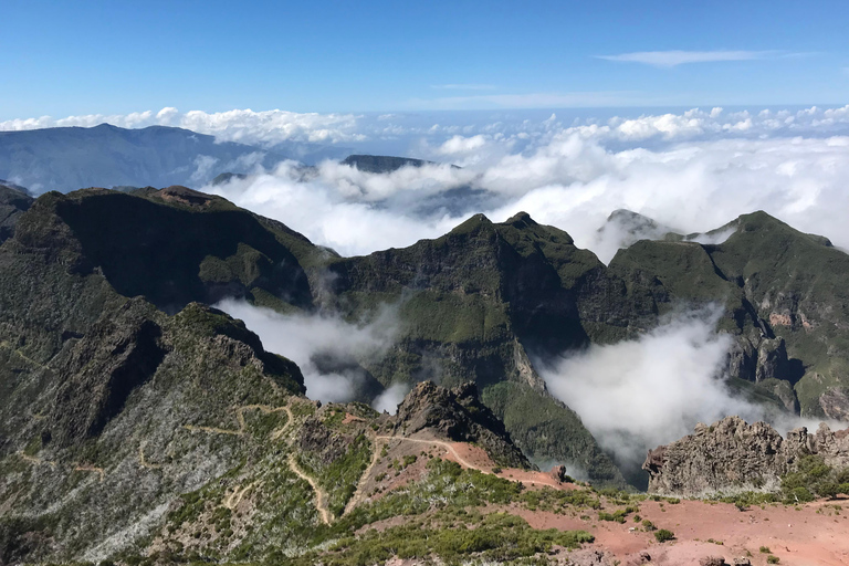 Madeira: Guided Peak Crossing: Pico do Arieiro to Pico Ruivo