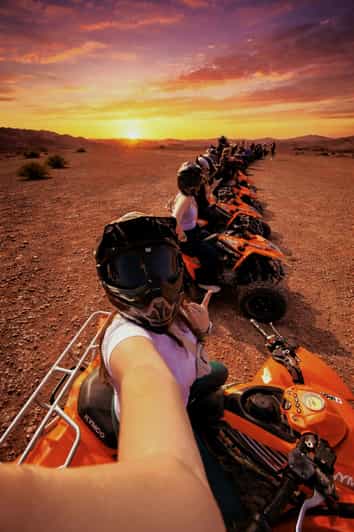 Agafay : quad (45 minutes), dîner au coucher du soleil et spectacle de feu - quad