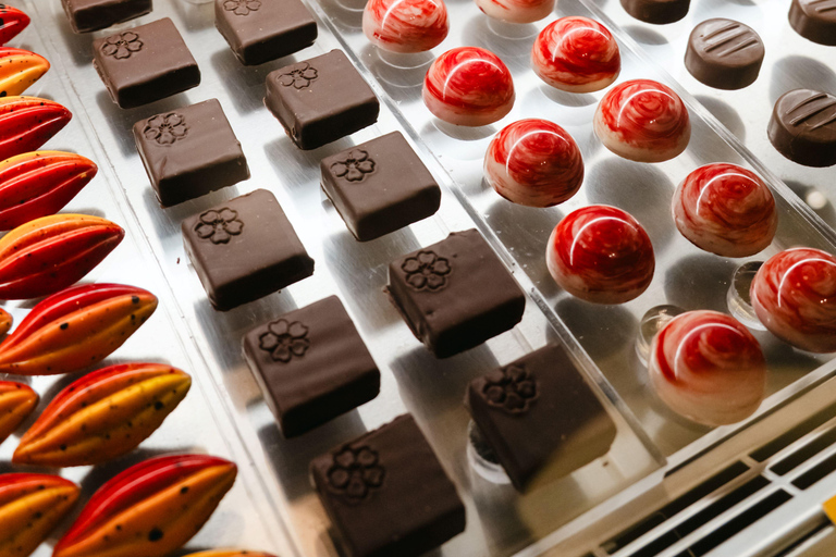 Bucharest on a Plate: Food Tasting, Stories & Traditions Private Bucharest on a Plate: Food, Stories & Traditions