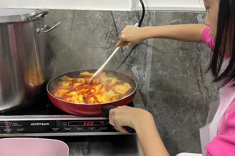 Naples: Hands-On Italian Cooking Class of Pasta