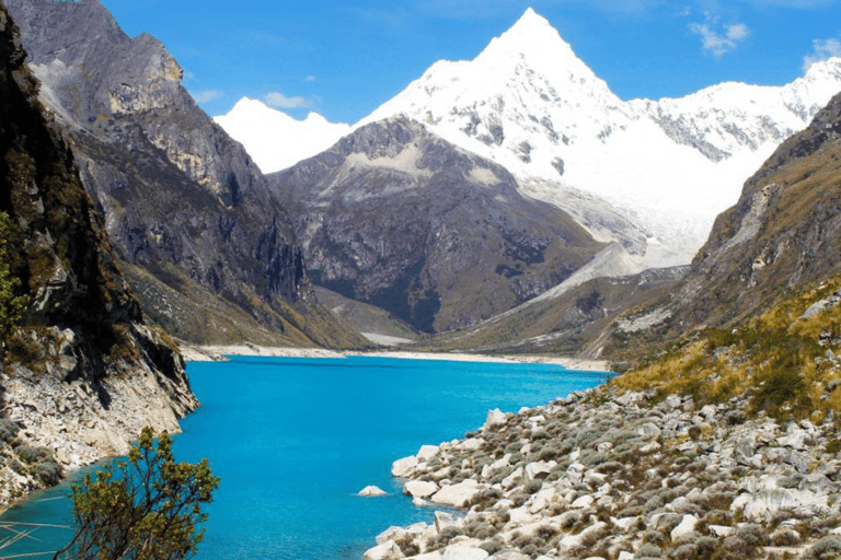 Ancash: Trekking to Paron Lagoon with entrance | FULL DAY |