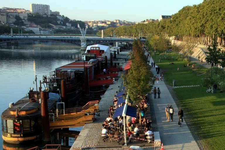 Lyon: Eersteklas zelf begeleide fietstochten met AI virtuele gids