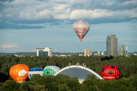 Trakai Hot Air Balloon Flight with Champagne & Small Gifts