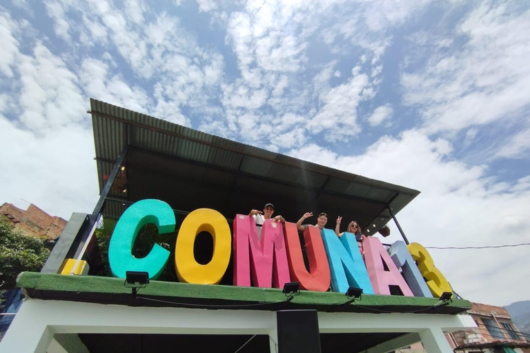 Comuna 13 Full Experience | Subway, Metrocable, Street Art and Culture. Comuna 13 Full Experience | Metro, Metrocable, Street Art and Culture.