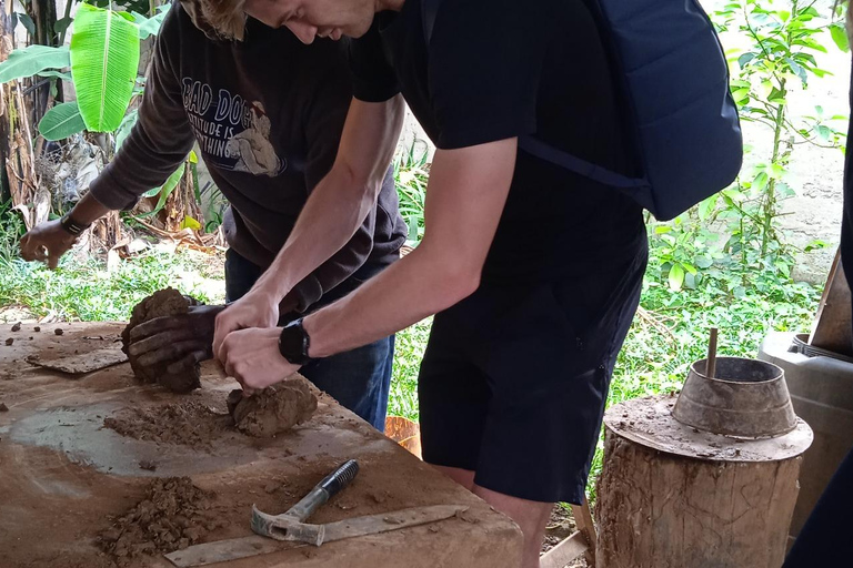 Arusha: tour del laboratorio di ceramica Dalla Terra all&#039;Arte