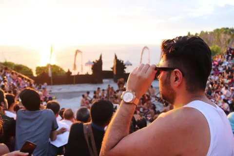 Bali : Danse Kecak au coucher du soleil à Uluwatu Coupe-file