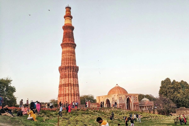 Mughal & Maharaja Route with Sariska Wildlife Experience