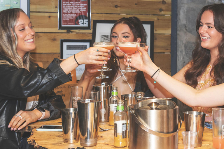 Stirling: Distillery Tour & Guided Gin Tasting Standard Gin Tour and Tasting