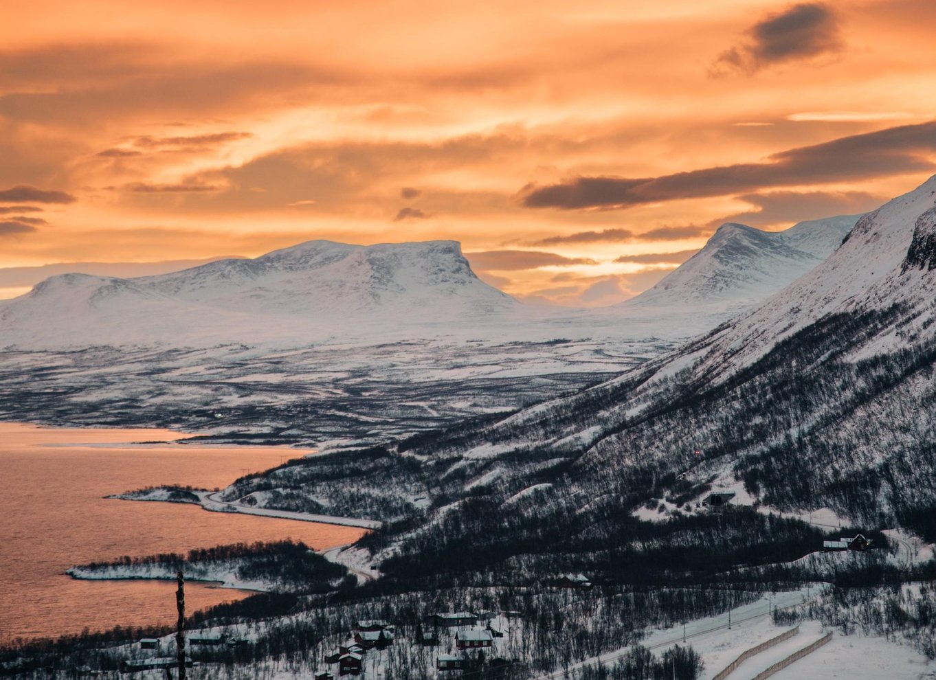 Kiruna: Dagstur til Abisko og Björkliden med frokost