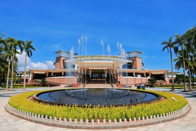 Haikou: tour in autobus di 4 giorni sull&#039;isola di Hainan con hotelHaikou: 4-Day Hainan Island Bus Tour with Hotel