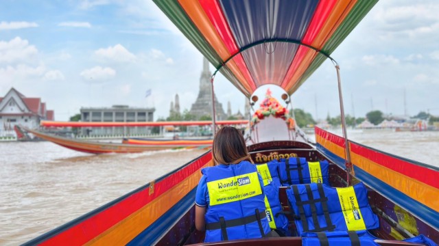 Visit Bangkok Longtail Boat Canal Tour in Bangkok