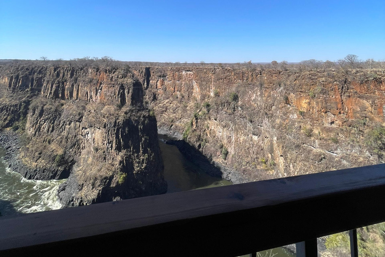 Cataratas Victoria: tour privado al amanecer con desayuno en el mirador