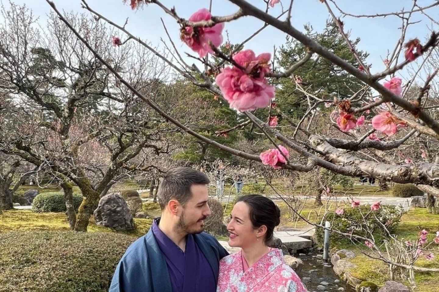 Kanazawa: Kimono Rental near Kenrokuen & Kanazawa Castle - Ticket | Yukata Experience Course