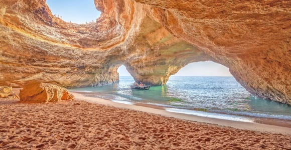 Armação de Pêra: Benagil Caves and Secret Beaches Boat Trip