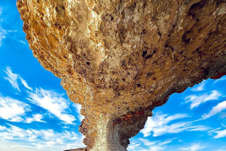 Gira por la Costa Oeste ,Escultura de Richard Serra, Zekreet