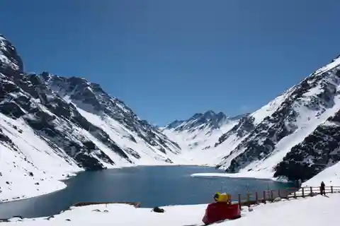 SKI PORTILLO THE MAJESTY OF THE ANDES