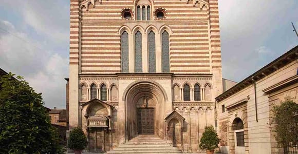 Verona: Entry Ticket to Chiesa di San Fermo with audioguide