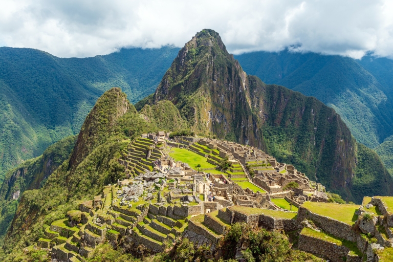 De Cusco: visite privée du Machu Picchu et billet d'entréeVisite privée au Machu Picchu en train Vistadome