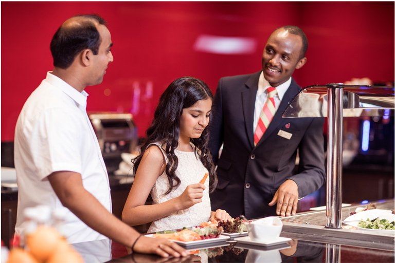 Dubaj: Międzynarodowe Lotnisko Marhaba Lounge (DragonPass)Odloty międzynarodowe T3: Salon Marhaba (hala C)