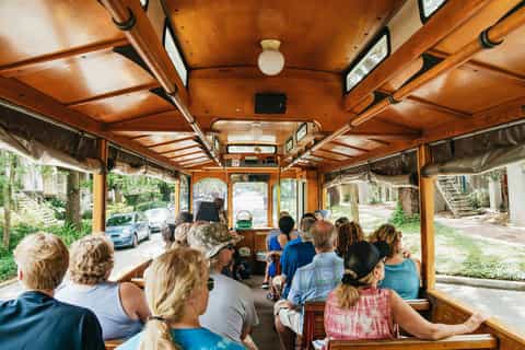 Savannah: History and Sightseeing Trolley Tour