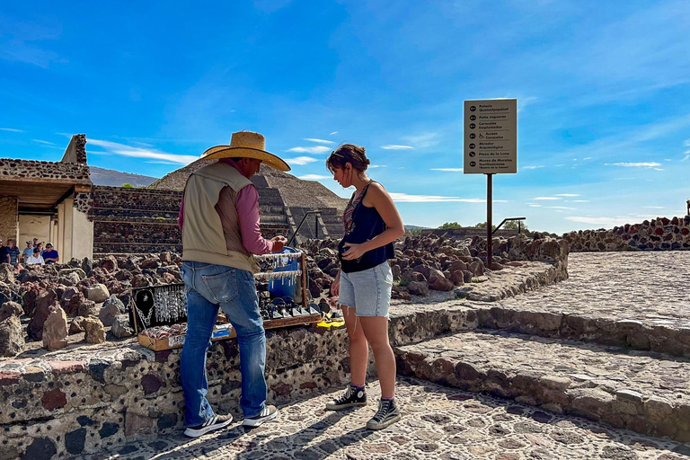 Teotihuacán: Excursión de un día al Santuario de Guadalupe y tour guiado completo