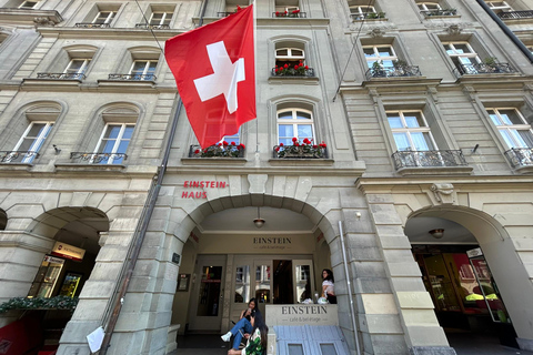 Bern: Must-See 2-Hour Walking Tour with a Local Guide Must-see Bern: 2 hour Guided Walking Tour (SPANISH)