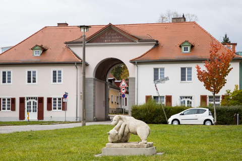 Frankfurt (Oder): Guided City Tours with Themed Specials Living Views: DDR Memories Tour with Actionbound App