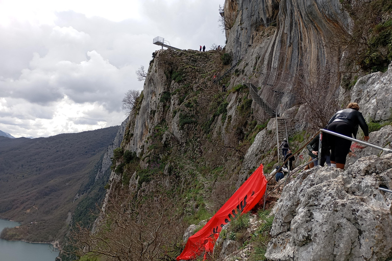 Tirana: Bovilla Lake & Gamti Mountain with 4x4 SUV, Day Tour