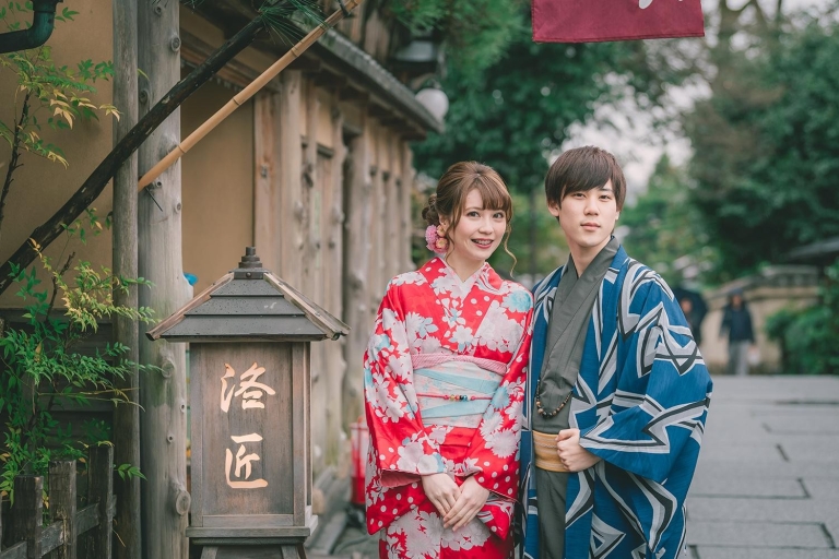 Kioto: alquilar un kimono por 1 díasKimono Rental Hana Plan