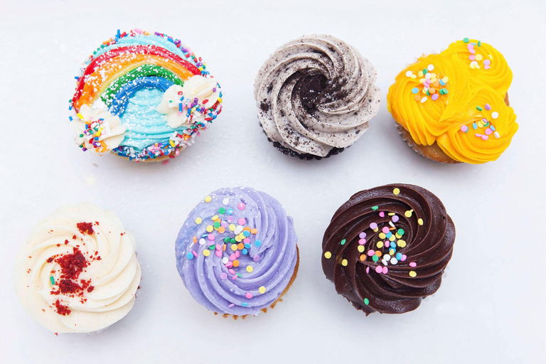 Sacramento: Fun Cupcake Decorating Class With a Local Chef