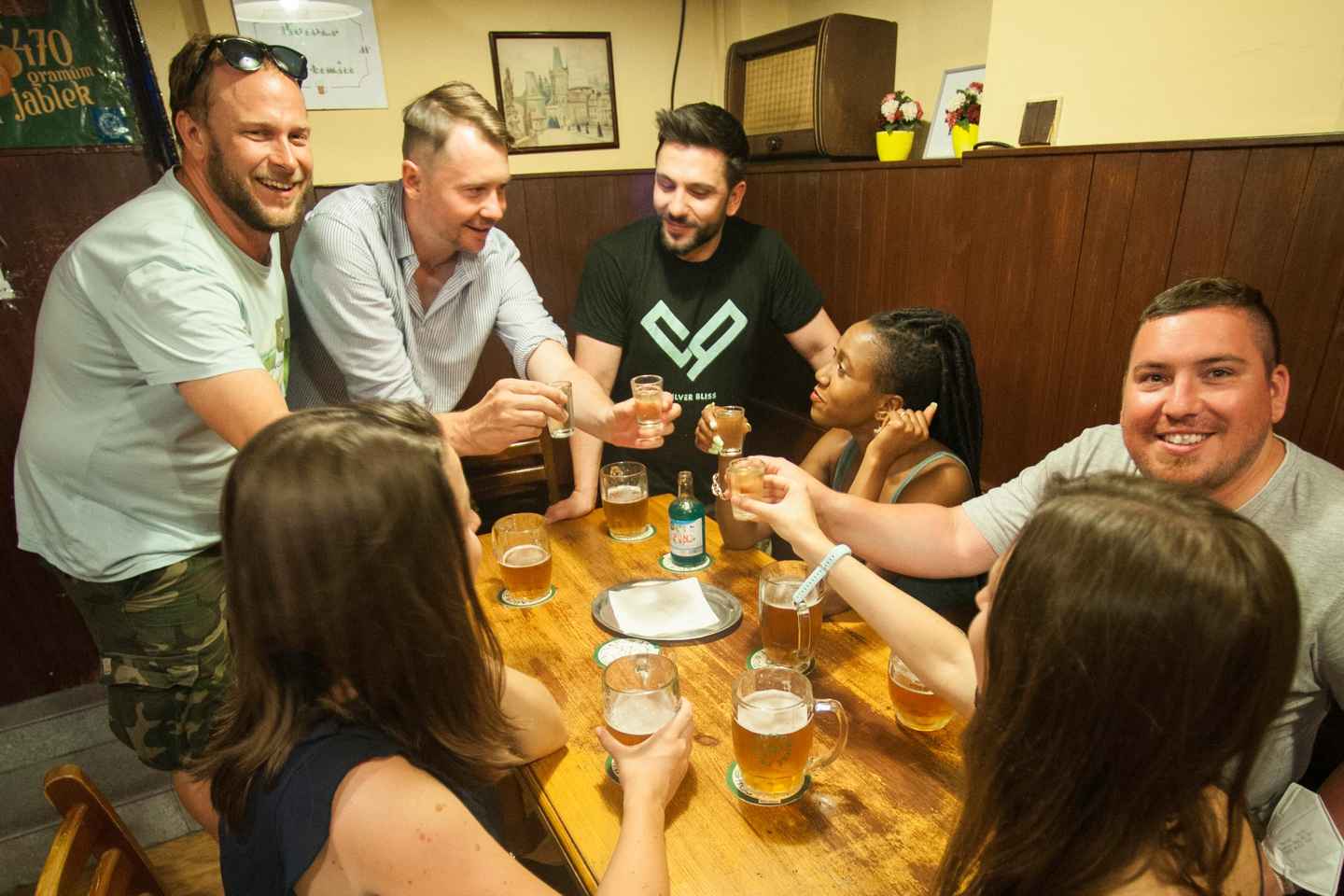 Prague: Local Pub Walking Tour with 5 Beers