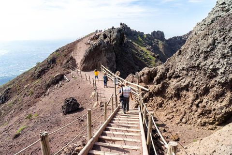 Sorrento: Vesuvius Day Trip with Entry and Lunch