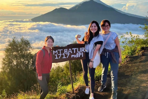 Ubud: Mount Batur Sunrise Tour – Jeep or Trekking Option Ticket Natural Hot Spring (Meeting point) + Without Hotel Tf