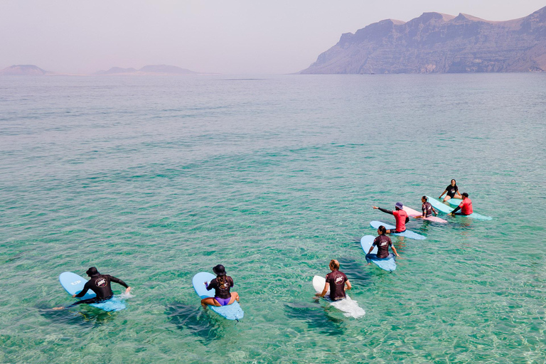 Lanzarote: Beginner's surfing lesson at Famara beach Package of 3 beginner surfing lessons (2 hours each)