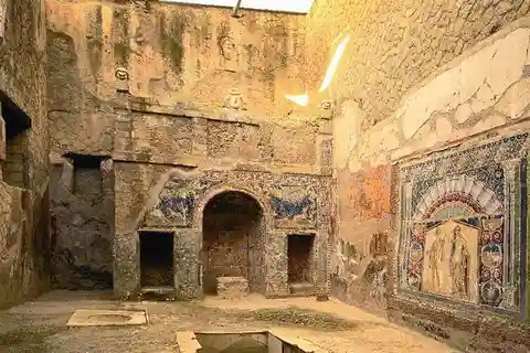 Herculaneum: Skip-The-Line Entrance Tickets + Audioguide