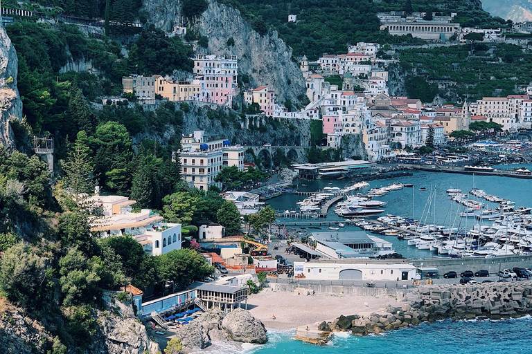 من نابولي: رحلة نهارية إلى بوسيتانو (ساحل أمالفي)