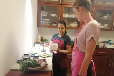 Prywatne lekcje gotowania i lokalne posiłki w domu w Ella