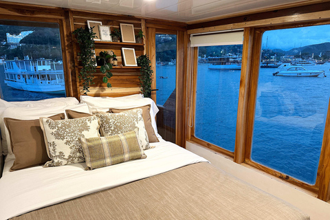 Labuan Bajo: 3-Day Komodo Sailing Tour Studio Cabin + Private Bathroom