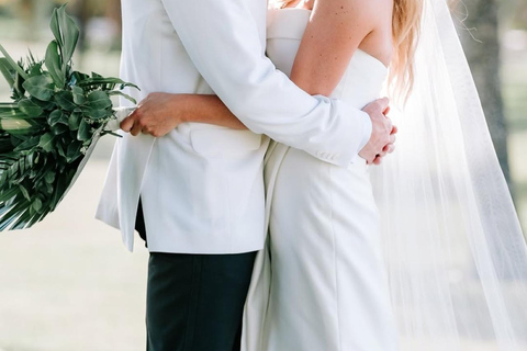 Cattura il matrimonio dei tuoi sogni con il fotografo di punta Vaughn.Cattura il tuo matrimonio da sogno con il fotografo top Vaughn