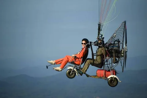 Aventura de paramotor em Phusanfah Chiang Mai