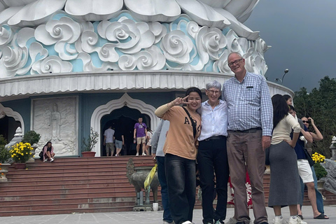 Avventura nella città di Da Nang: Cultura Storia Massaggio Tour privatoTour privato della città e del massaggio cieco in moto