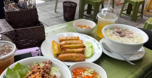 Hanoi: Authentic Halal Food Tour with Train Street Stop