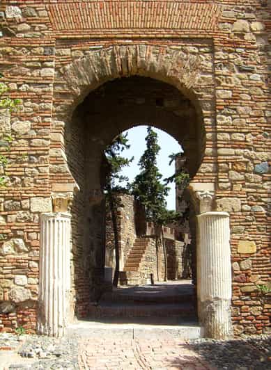 Malaga, visite à pied de la cathédrale, du théâtre romain et du château musulman