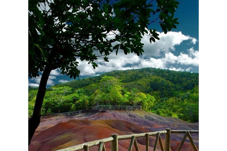 Mauritius South Highlights – Chamarel & Nature Wonders SOUTH GUIDED TOUR STANDARD CAR