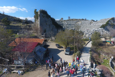 Side: wycieczka 1-dniowa do kanionu Orła z Adlerem i lunchemWycieczka do Kanionu Orła i spływ raftingowy z obiadem i odbiorem z hotelu