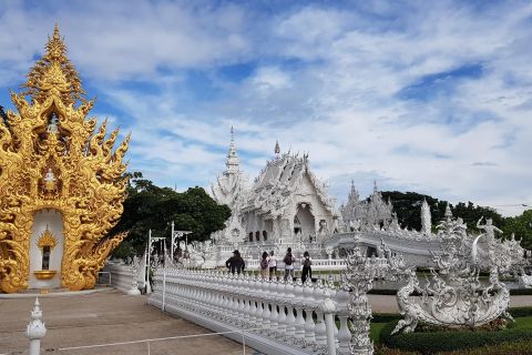 Chiang Rai: Guided Full-Day Highlights Tour with Lunch